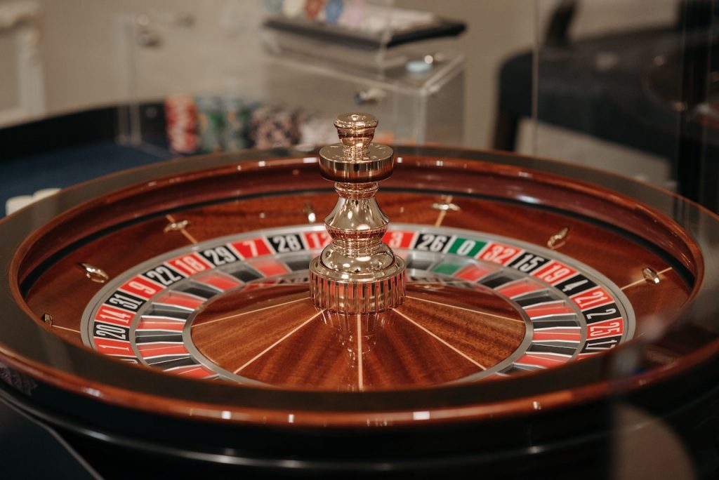 How to Play Roulette in Online Casinos